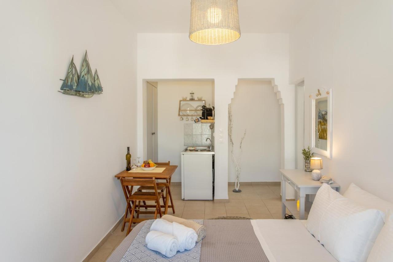 Yialos Rooms Piso Livadi Eksteriør billede