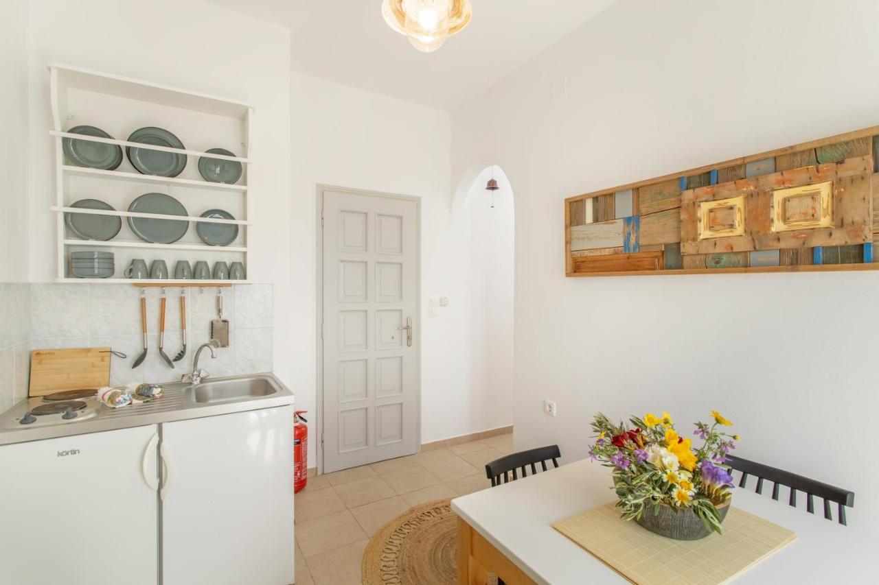 Yialos Rooms Piso Livadi Eksteriør billede